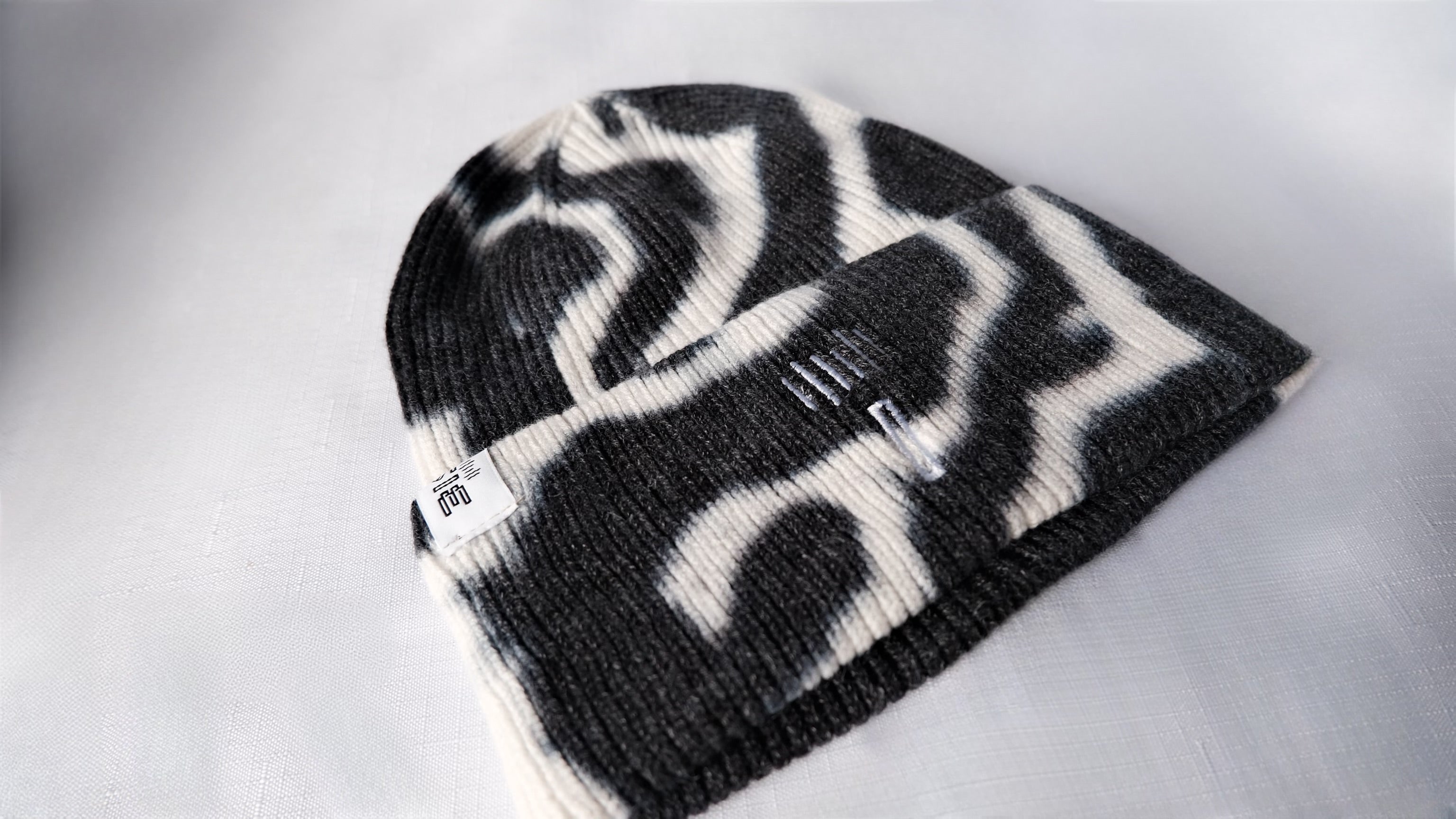 ISSIE Tie-Dye Beanie