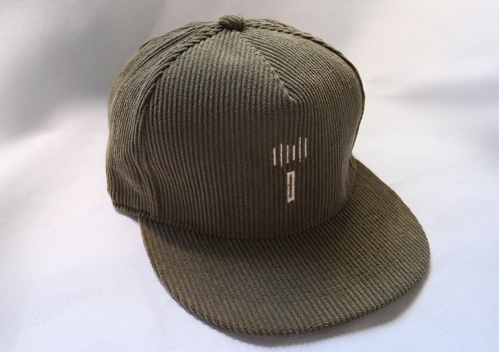 ISSIE Corduroy Cap x Men