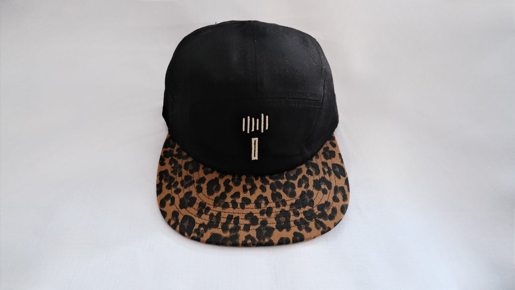 ISSIE Leopard Flat Cap