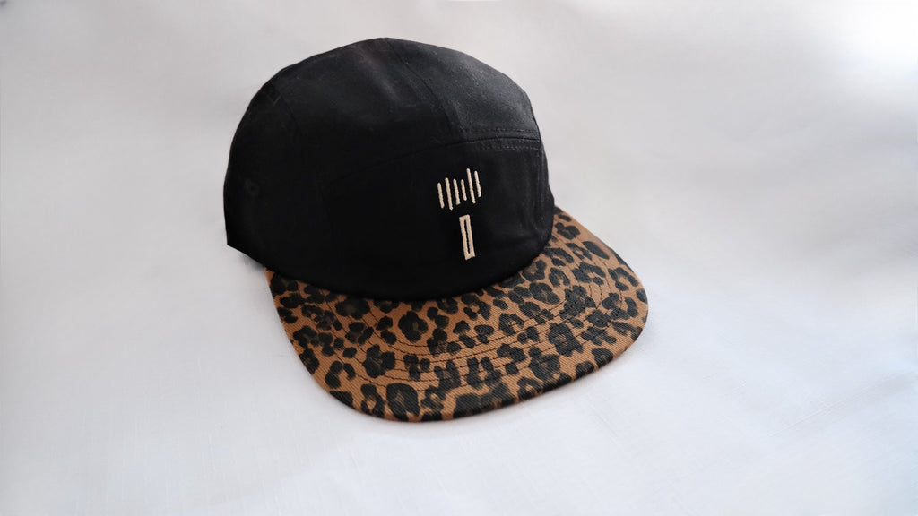 ISSIE Leopard Flat Cap