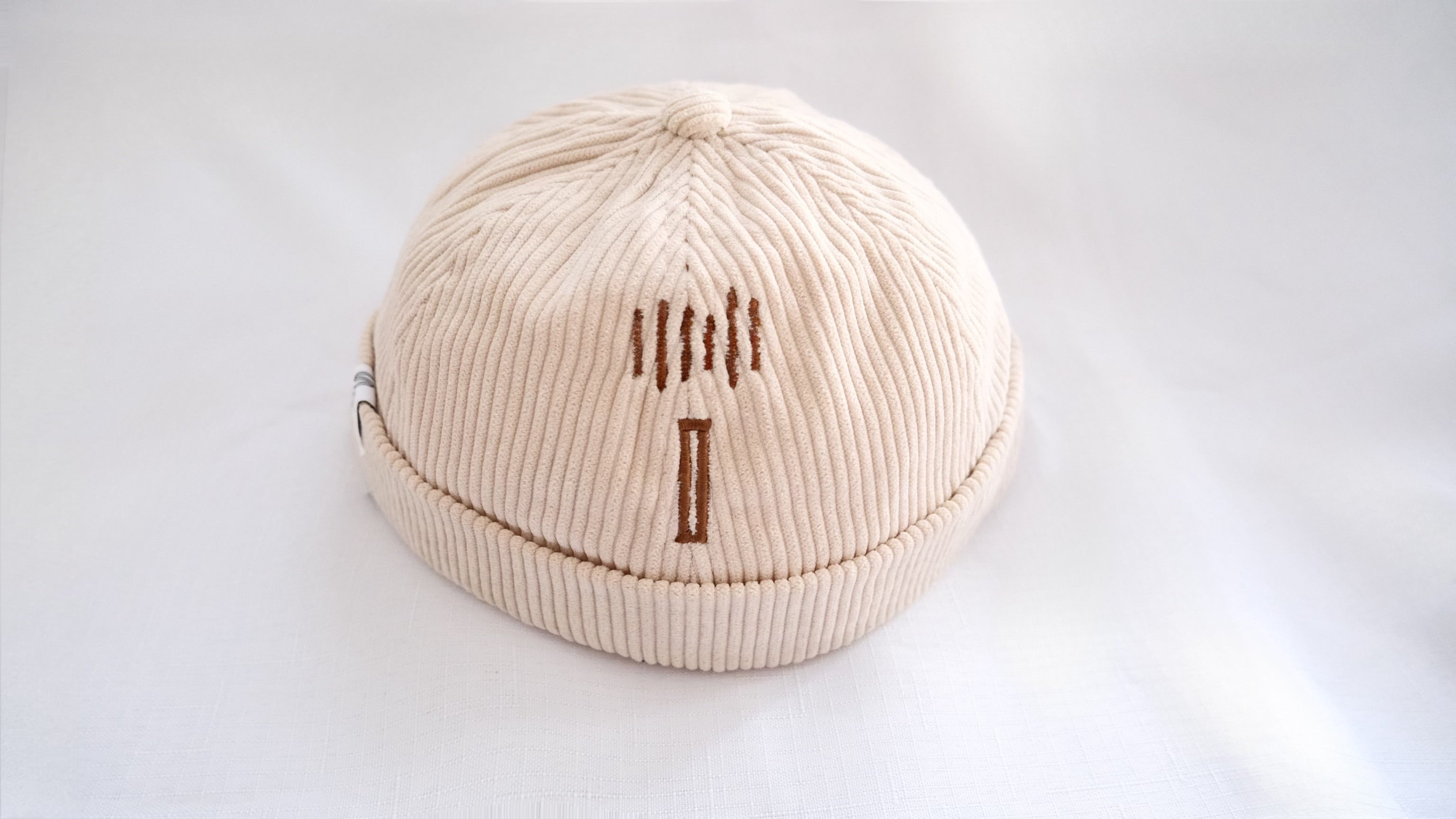 ISSIE Corduroy Beanie cap