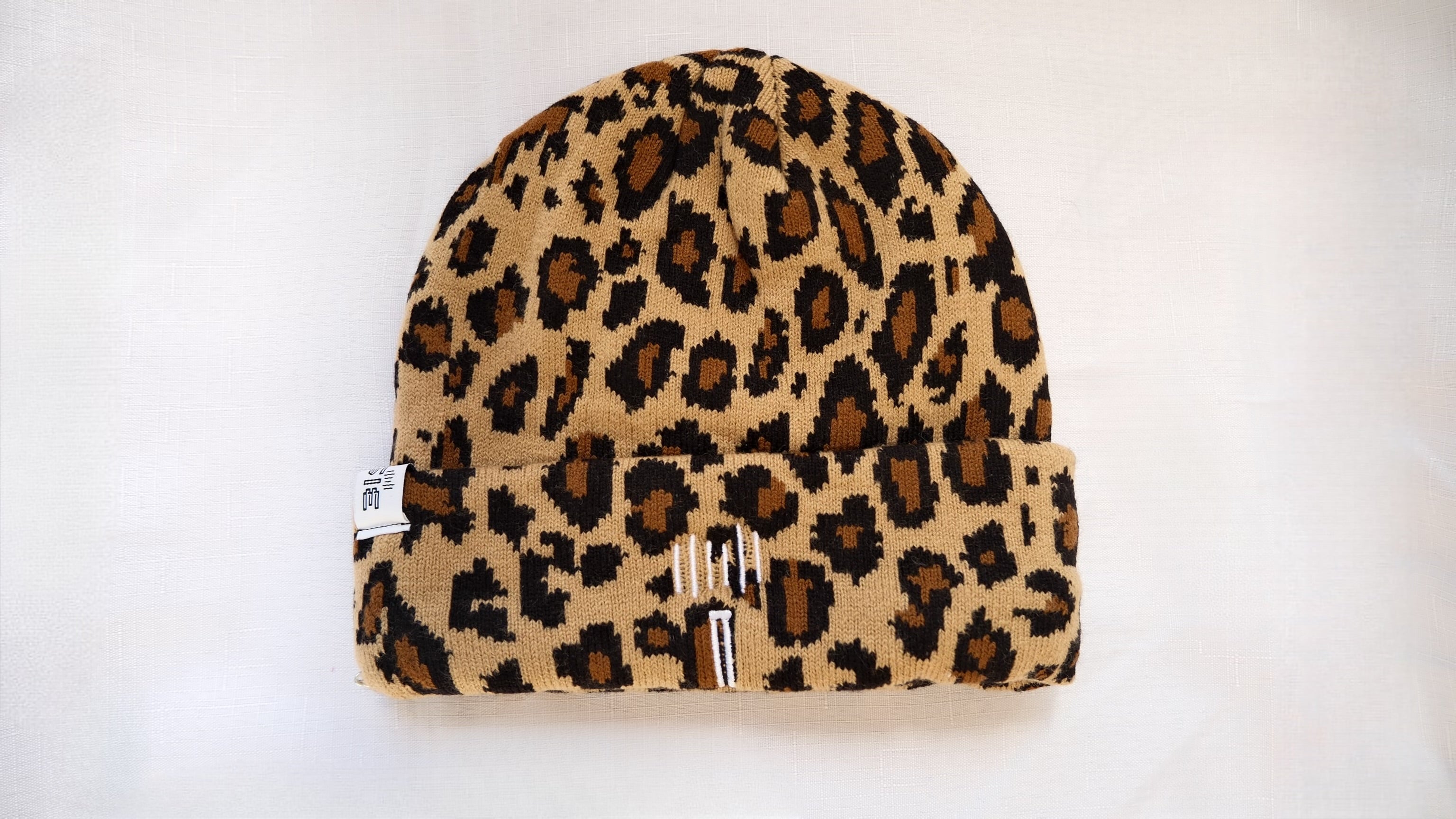 ISSIE Leopard Beanie